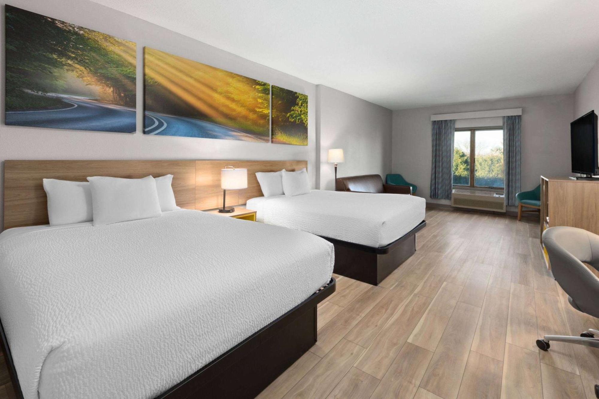 Days Inn By Wyndham Hutchinson Extérieur photo